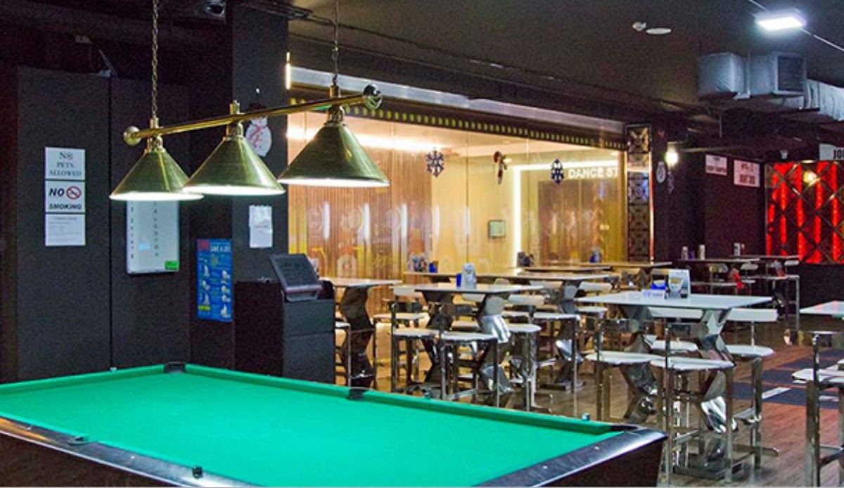 8 Degree Lounge - Bukit Batok photo 1