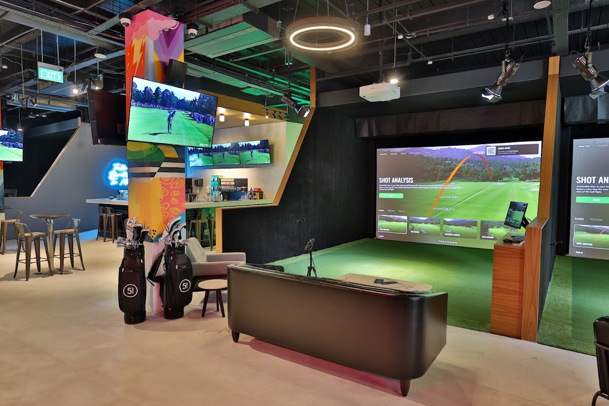 Five Iron Golf Singapore - Top Rated Indoor Virtual Golf Simulator Experience in Singapore photo 1