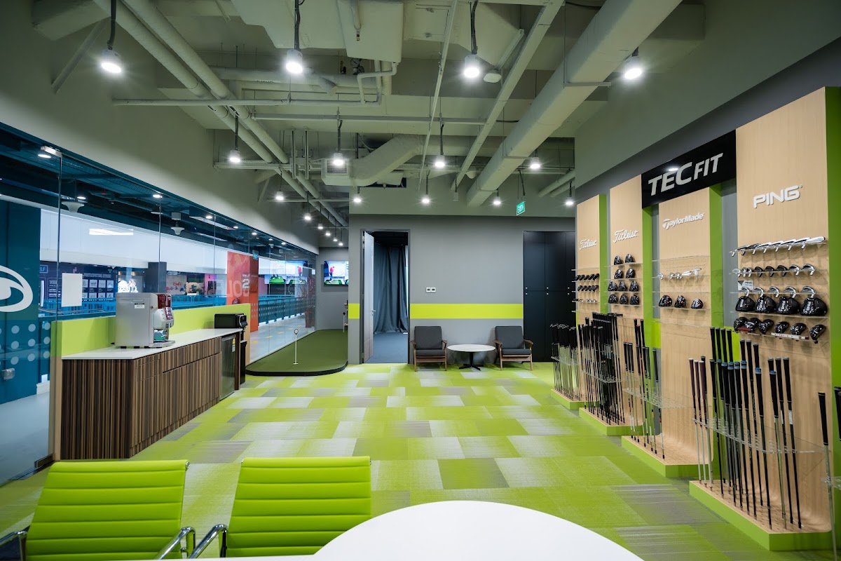 GOLFTEC GR.iD Mall photo 1