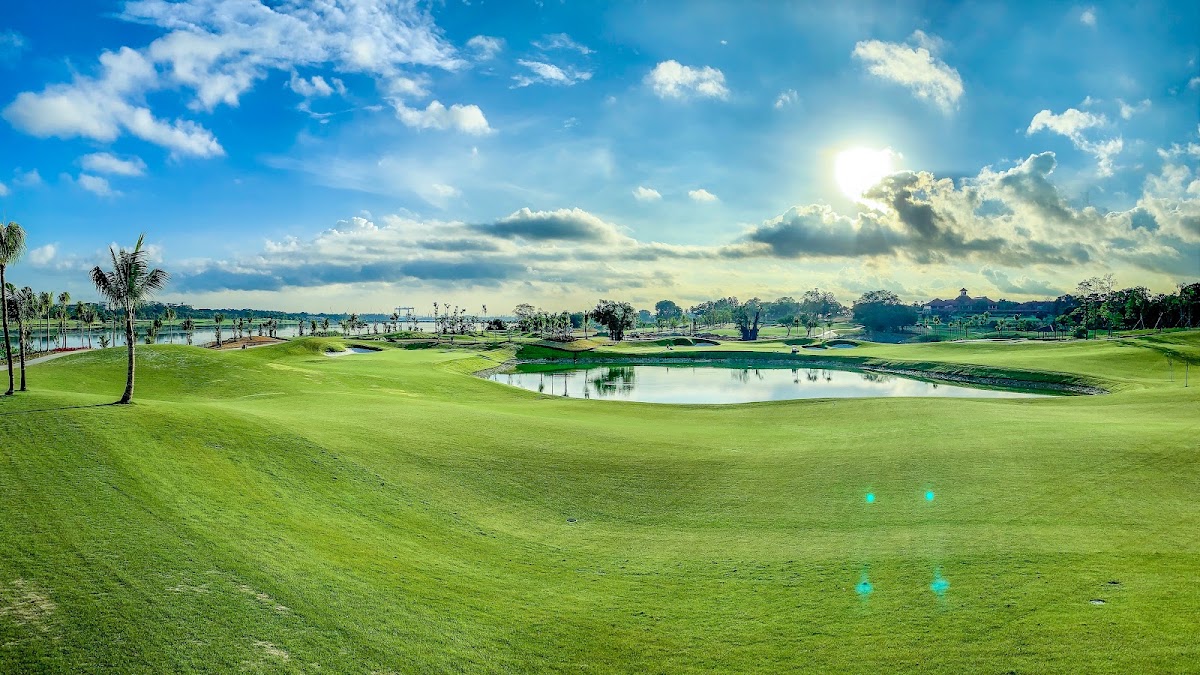 Seletar Country Club photo 1