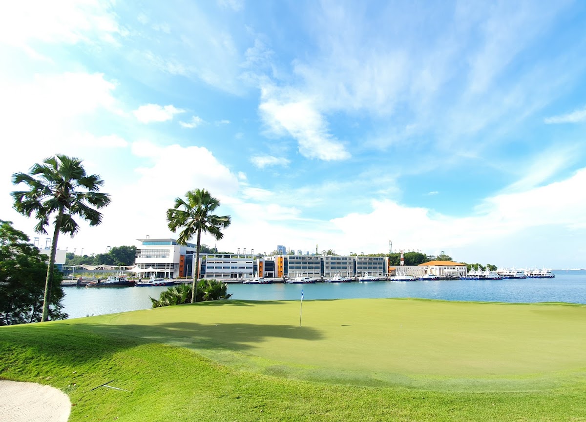 Serapong Golf Course photo 1